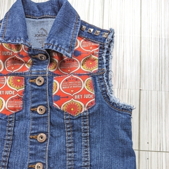 Beatles Hey Jude Custom Made Studded Patchwork Denim Blue Jean Vest Size 4T NWT - Picture 2 of 8